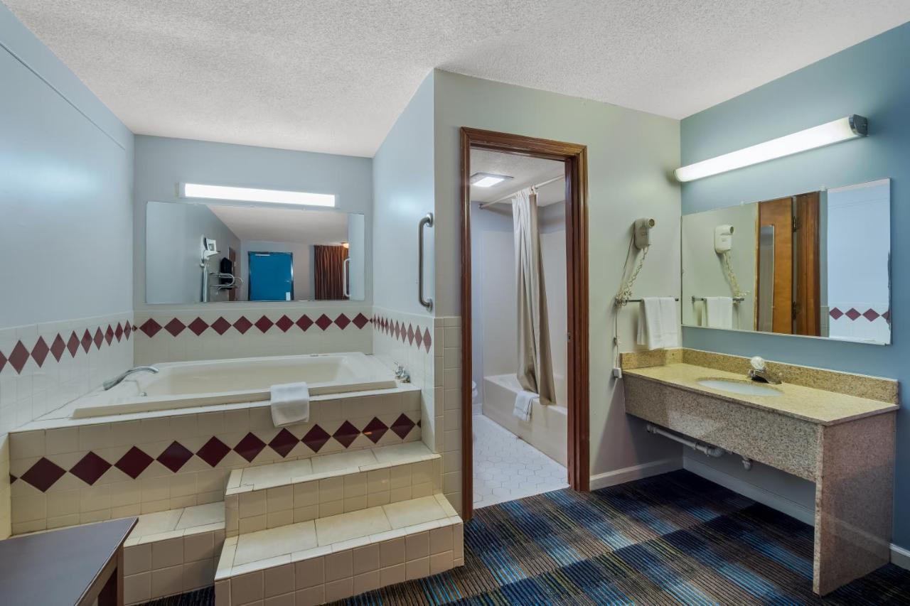 Rodeway Inn Augusta West - Fort Eisenhower Экстерьер фото